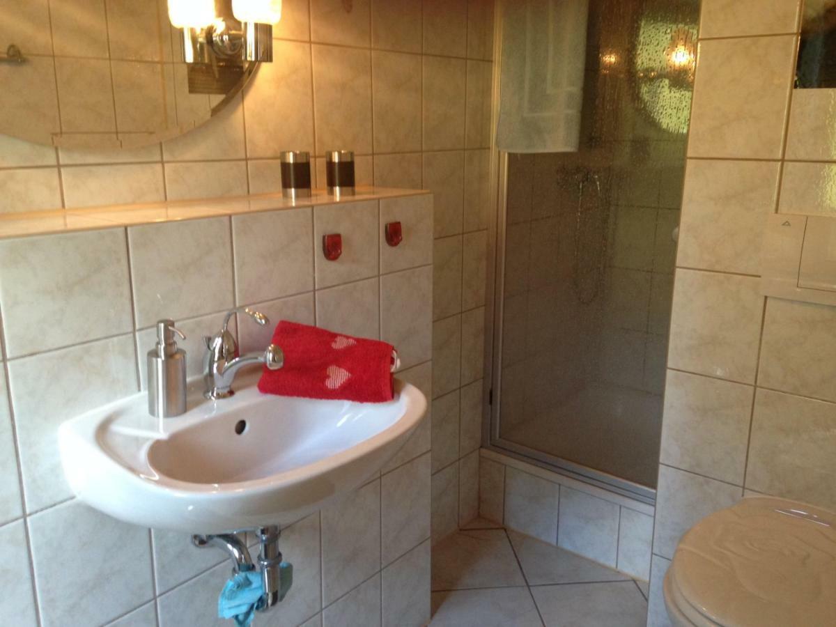 Haus Rennsteigrose Appartement Steinheid Buitenkant foto